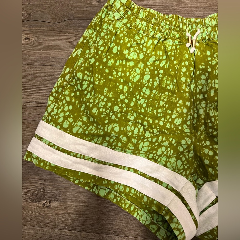 Maison Chateau Rouge The Shorts in Bubble Green XS - Picture 2 of 8